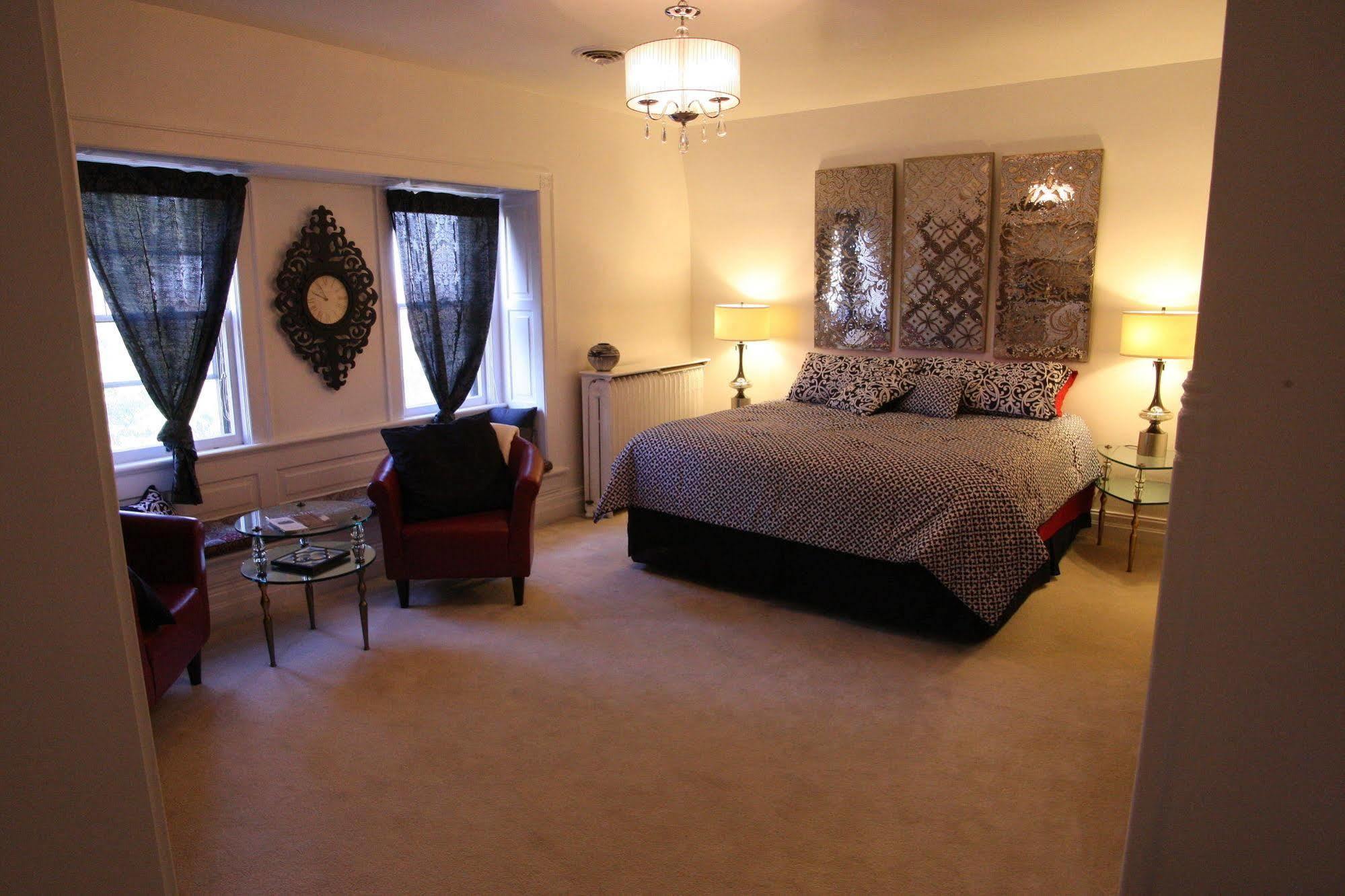 Christmas House Bed & Breakfast Racine Zewnętrze zdjęcie